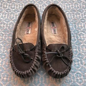Minnetonka Genuine Suede Fleece-Lined Moccasins Sz 8